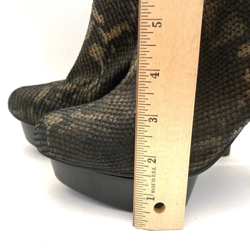 Pelle Moda Snake Leather Platform Boots Womens‎ 8.5 M Over the Knee